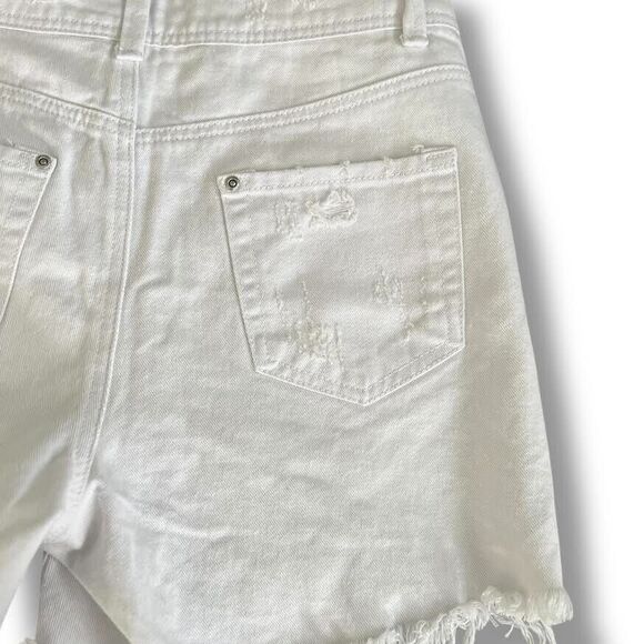 Hot Kiss Jean Shorts Women's Jr Sz 9 White Jorts Mid Rise Distressed Mid… - Picture 9 of 14